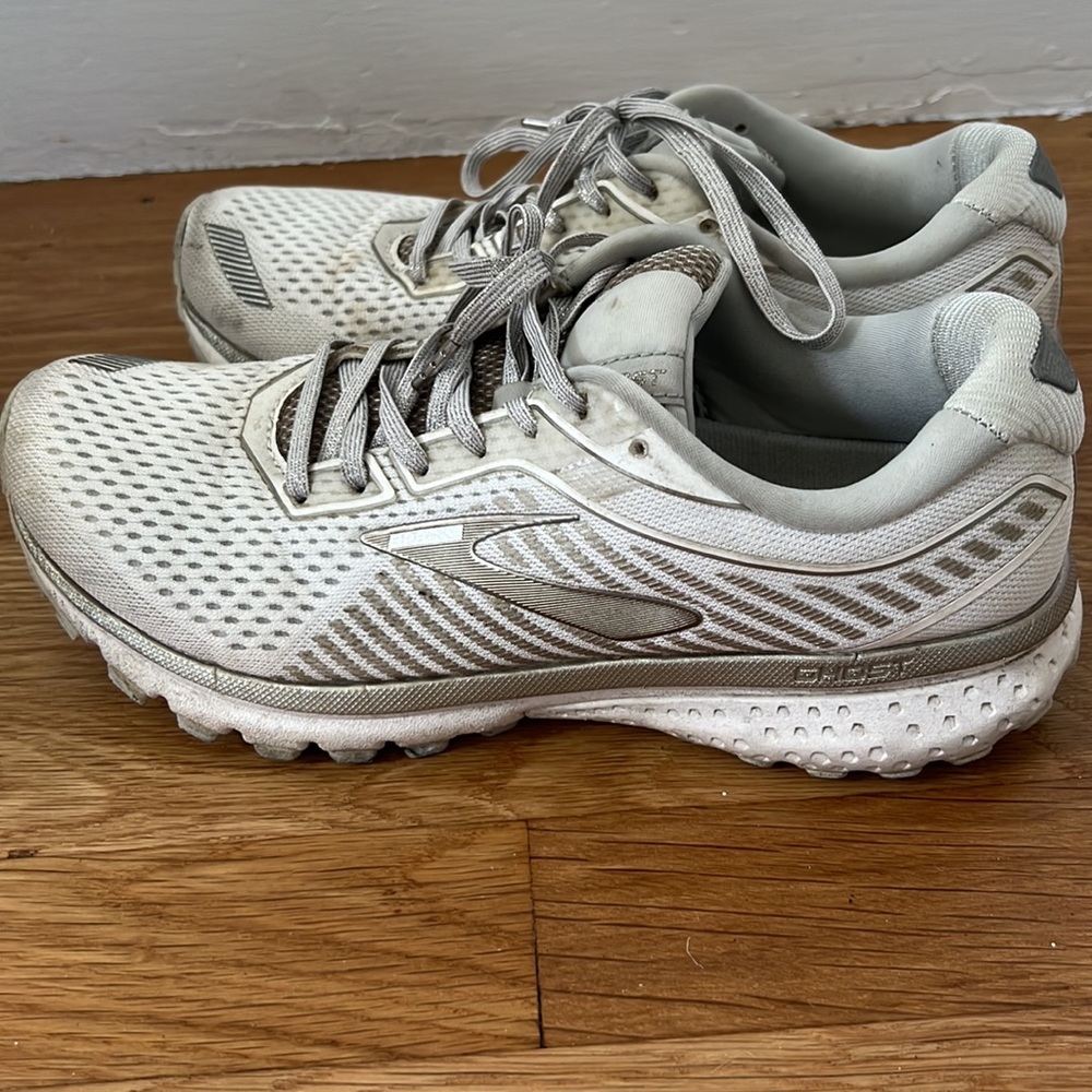 Brooks Ghost 12 Sneakers - image 2